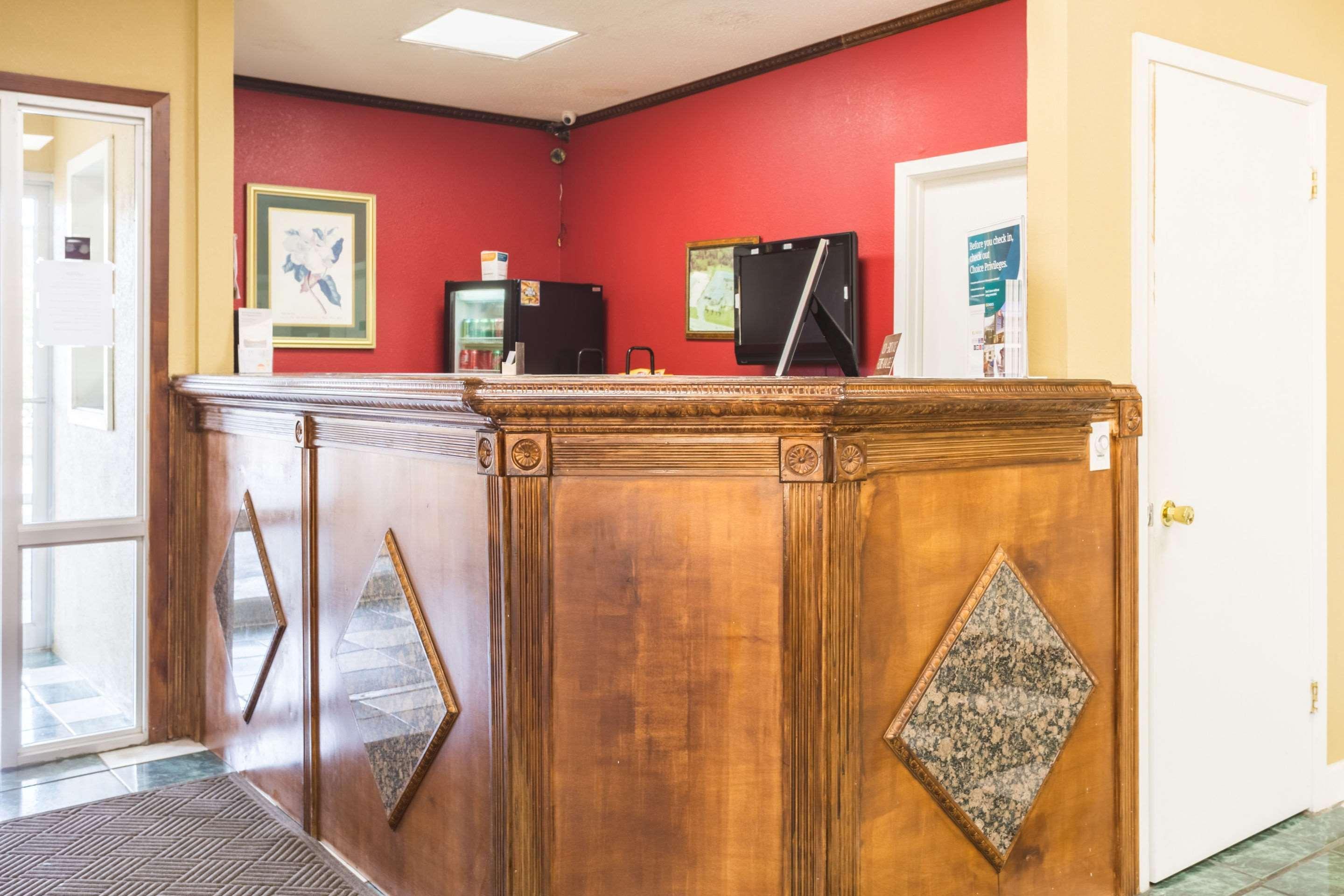 Rodeway Inn Hazlehurst Экстерьер фото