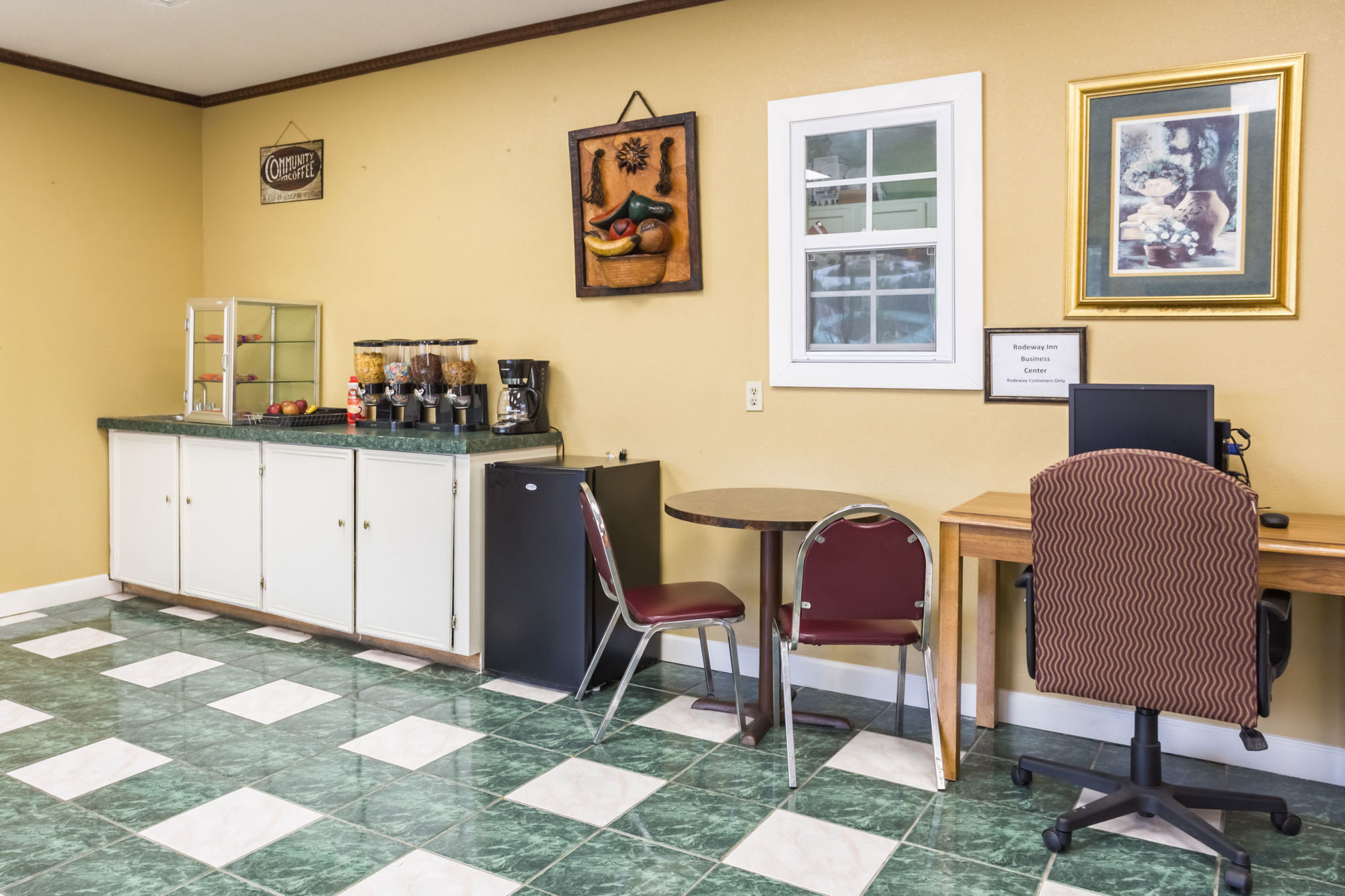 Rodeway Inn Hazlehurst Удобства фото